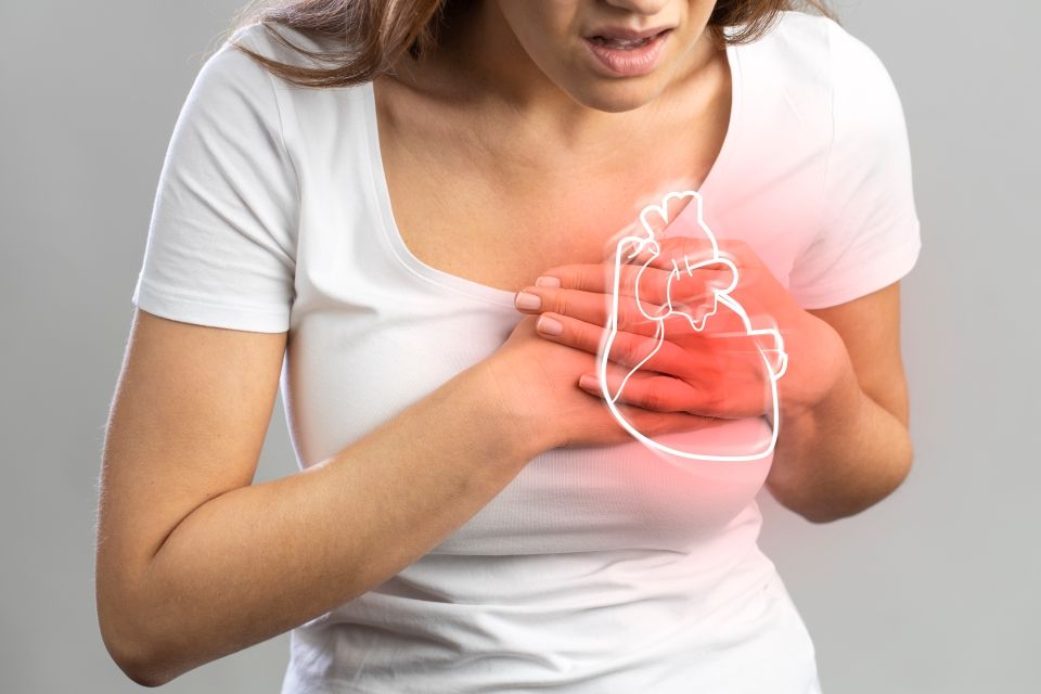 Illustration of a heart affected by emotional stress, representing stress-induced cardiomyopathy or broken heart syndrome.