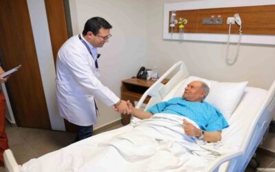 Cardiologist reviewing TMT stress test results with a middle-aged patient after a treadmill heart assessment in Navi Mumbai